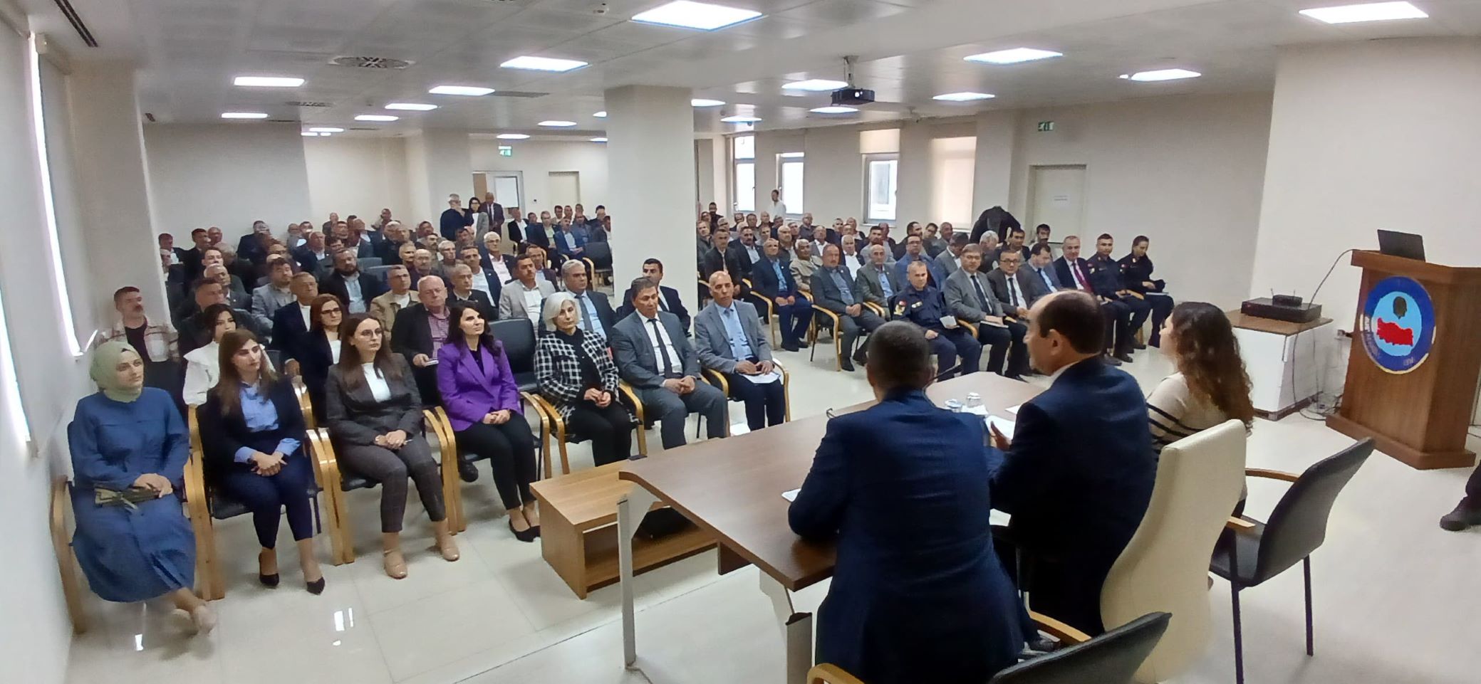 Kaymakam Ahmet ALTINTAŞ Başkanlığında Muhtarlar Hizmet İçi Eğitim Toplantısı Yapıldı 